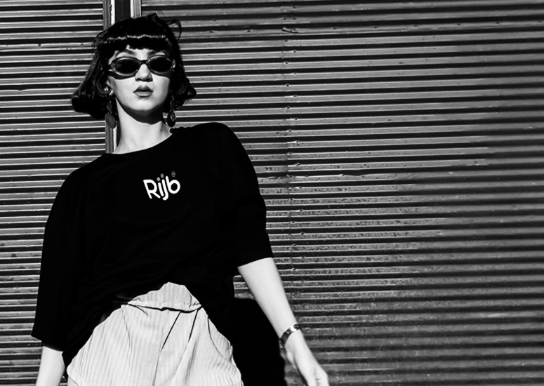 Rijb-image-a-girl-is-wearing-rijb-tshirt-with-creative-background-b&w